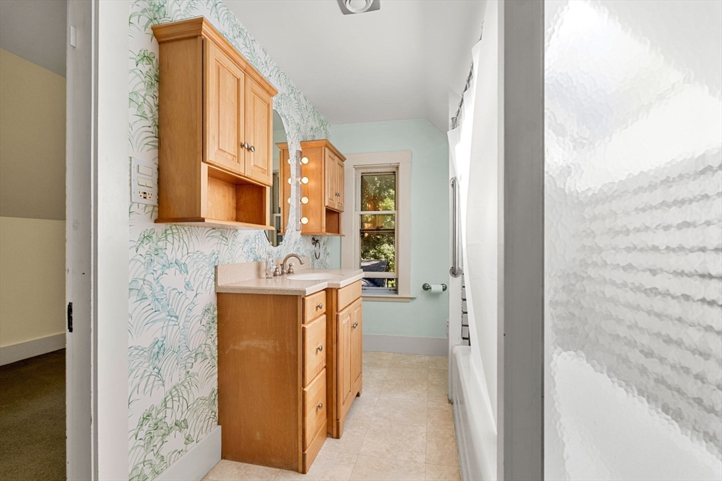 42 Walnut Road Hamilton, MA 01982 - Photo 28 of 36 Gallery Image 28