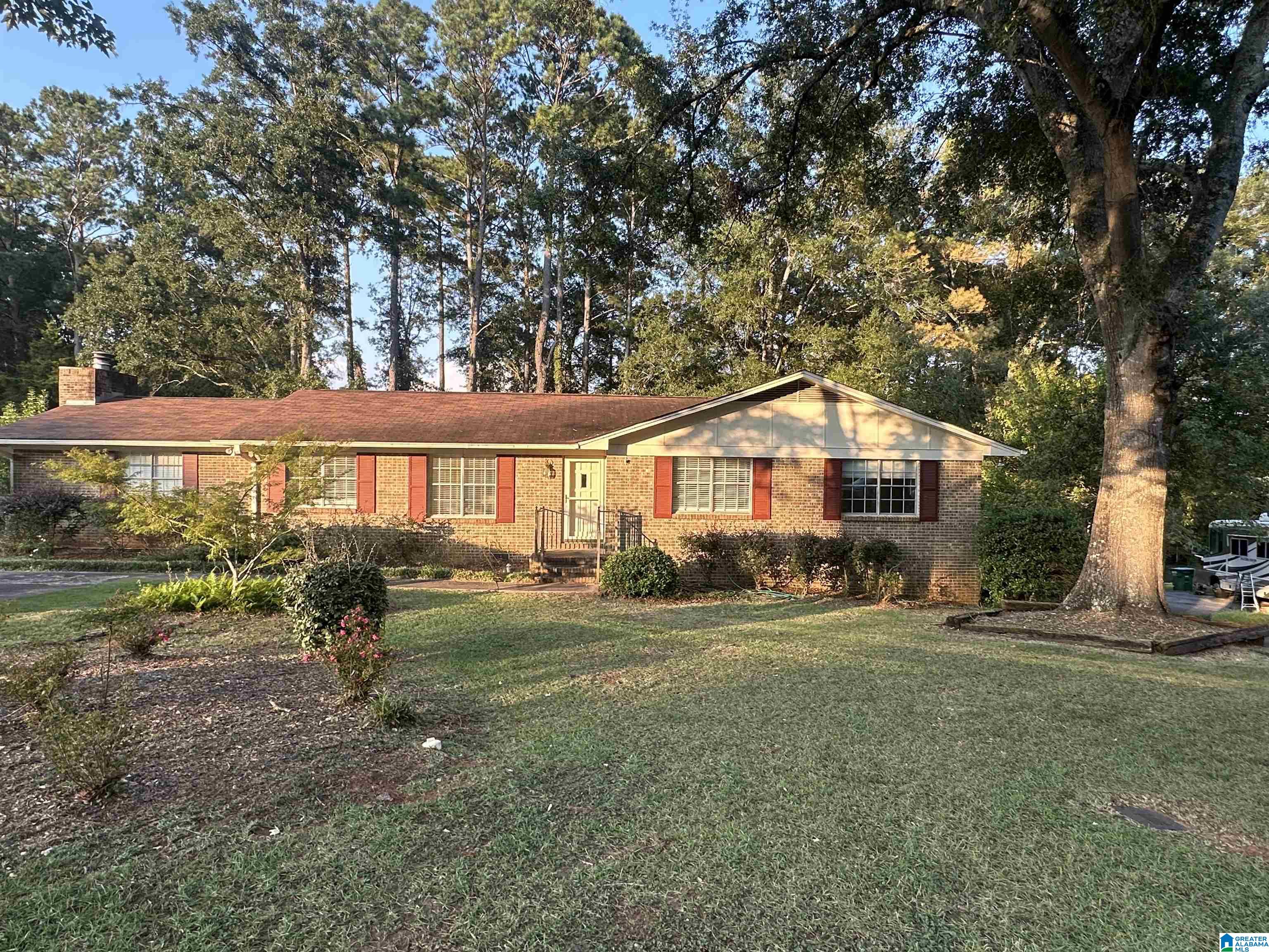 580 Shoshone Drive Montevallo, AL 35115 - Photo 2 of 4