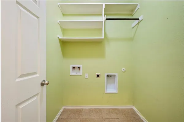 $2,200 | 608 Loma Cedro Bend, Leander, TX 78641
