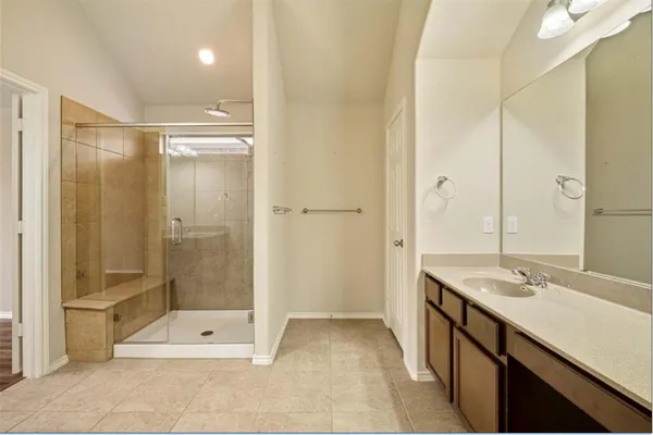 $2,200 | 608 Loma Cedro Bend, Leander, TX 78641