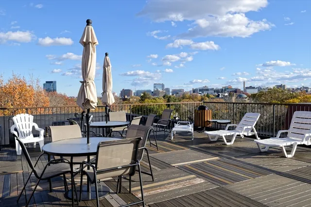 $710,000 | 125 Pleasant Street, Unit 201, Brookline, MA 02446