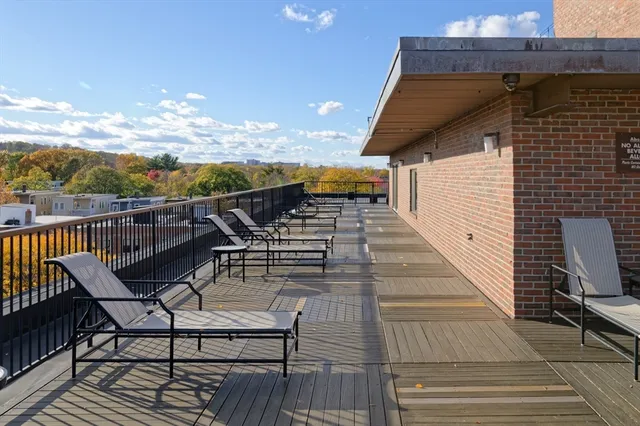 $710,000 | 125 Pleasant Street, Unit 201, Brookline, MA 02446