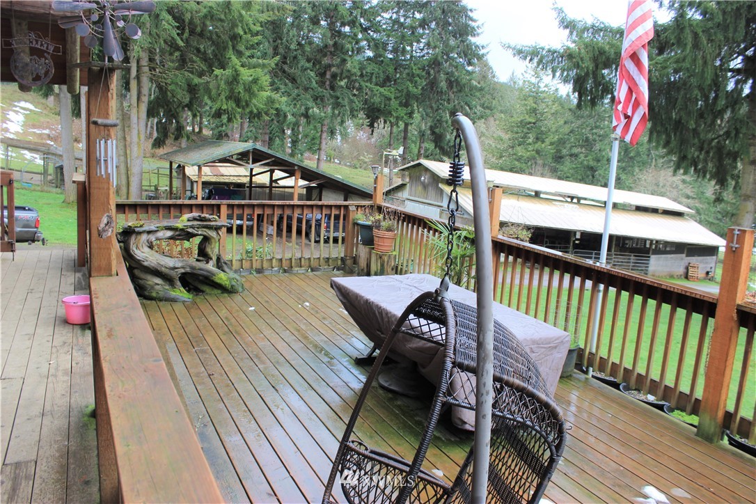 12625 211th Avenue Southwest Rochester, WA 98579 - Photo 31 of 40