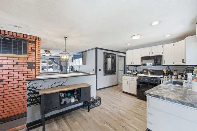 $284,900 | 130 Spear Road, Springfield, MA 01119