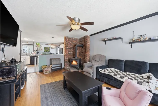 $284,900 | 130 Spear Road, Springfield, MA 01119