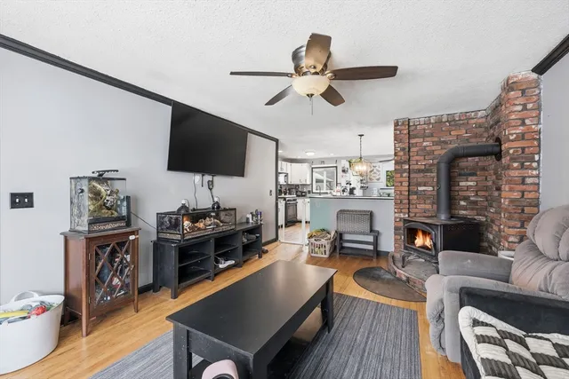 $284,900 | 130 Spear Road, Springfield, MA 01119