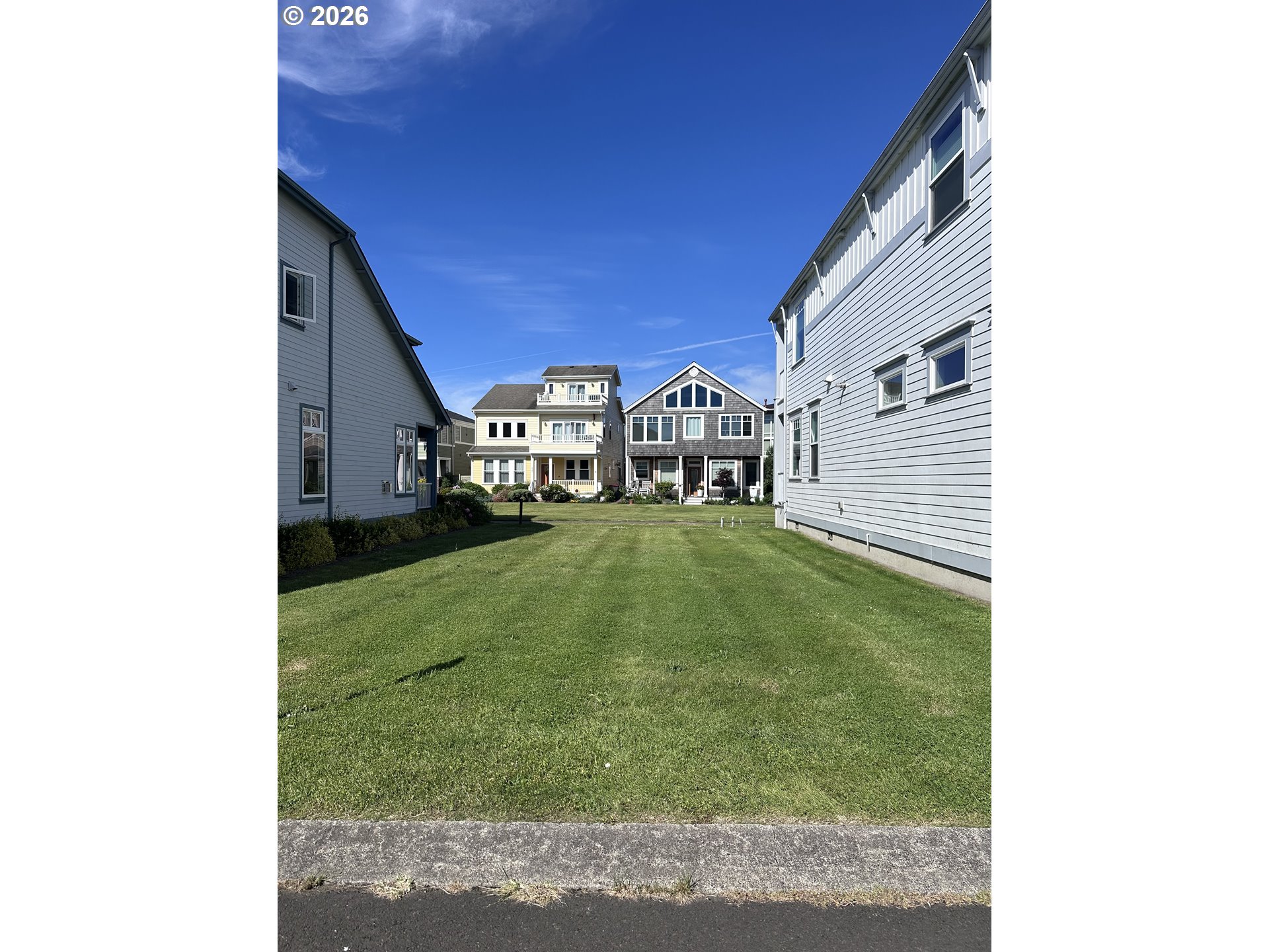 240 Round House Road Astoria, OR 97103 - Photo 2 of 5