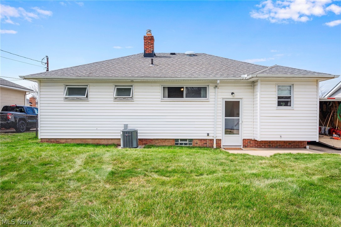 1849 Empire Road Wickliffe, OH 44092 - Photo 16 of 19
