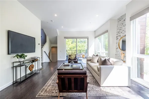 $975,000 | 600 Bonaventure Avenue Northeast, Unit 6, Atlanta, GA 30306