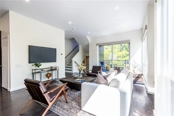 $975,000 | 600 Bonaventure Avenue Northeast, Unit 6, Atlanta, GA 30306