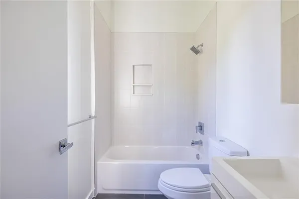 $975,000 | 600 Bonaventure Avenue Northeast, Unit 6, Atlanta, GA 30306