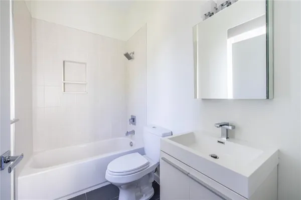 $975,000 | 600 Bonaventure Avenue Northeast, Unit 6, Atlanta, GA 30306