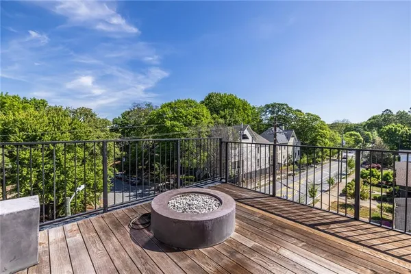 $975,000 | 600 Bonaventure Avenue Northeast, Unit 6, Atlanta, GA 30306