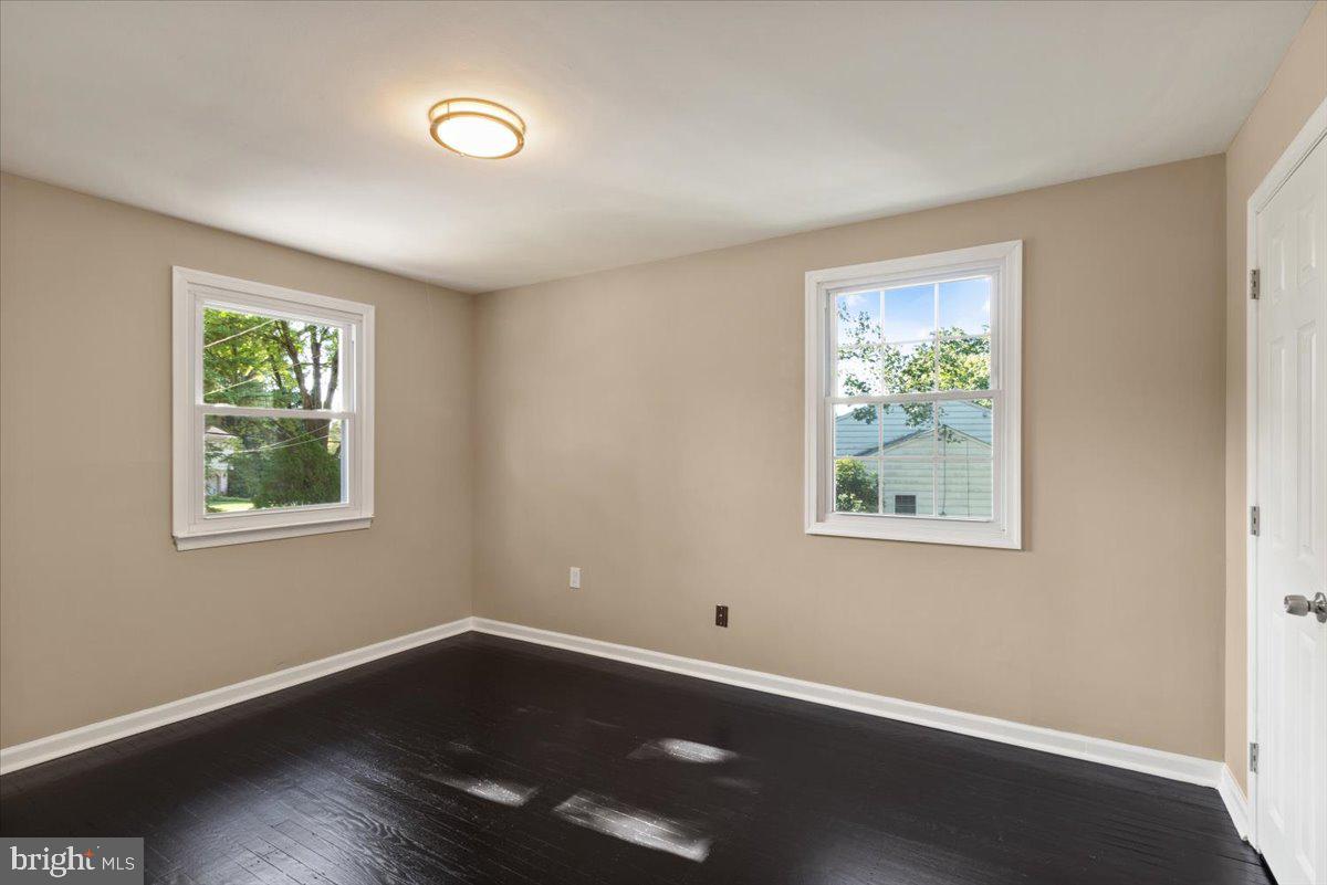 117 Pawnee Road Doylestown, PA 18901 - Photo 16 of 29 2nd Bedroom