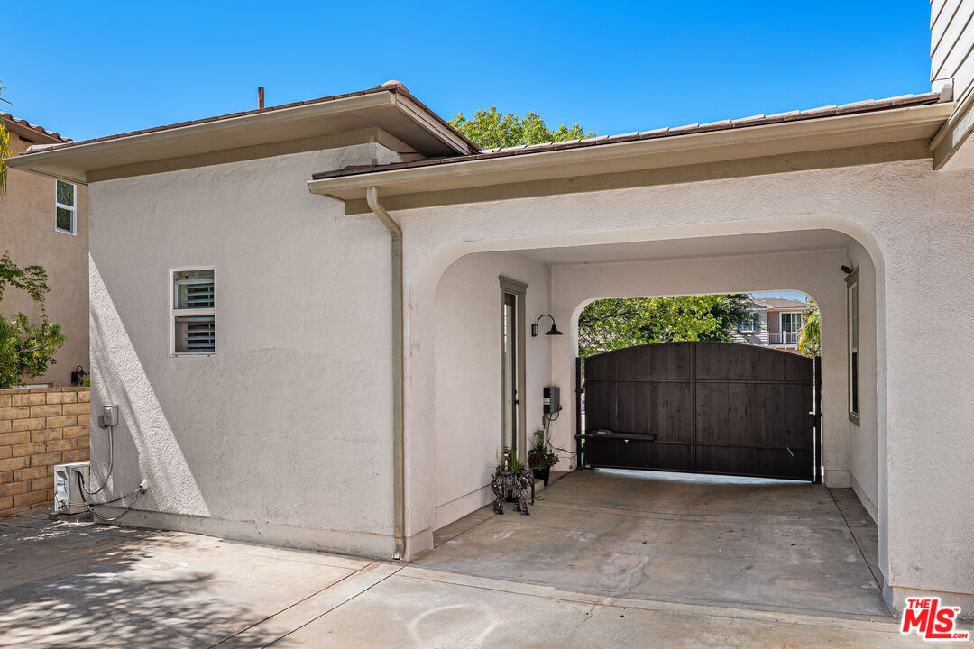25514 Brighton Place Stevenson Ranch, CA 91381 - Photo 32 of 44