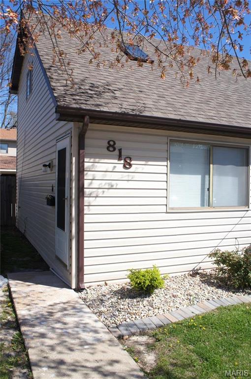 818 White Oak Drive, Unit 4 O'Fallon, IL 62269 - Photo 2 of 13