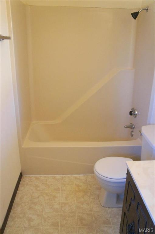 818 White Oak Drive, Unit 4 O'Fallon, IL 62269 - Photo 9 of 13