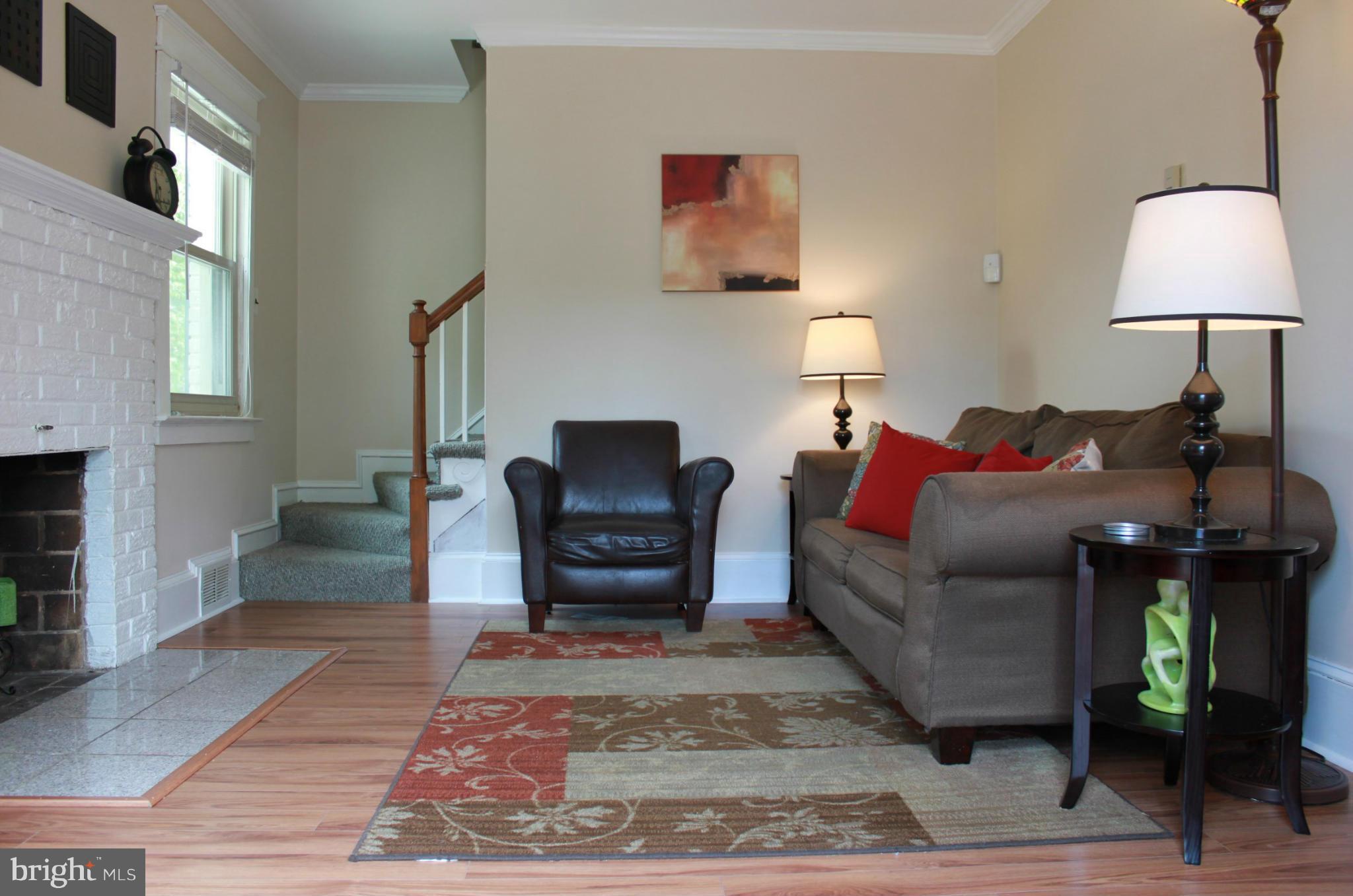 6922 Annapolis Road New Carrollton, MD 20784 - Photo 2 of 24 Living Room