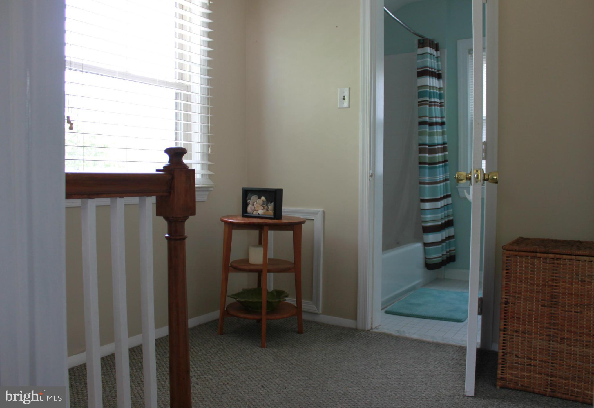 6922 Annapolis Road New Carrollton, MD 20784 - Photo 16 of 24 Upper Hall