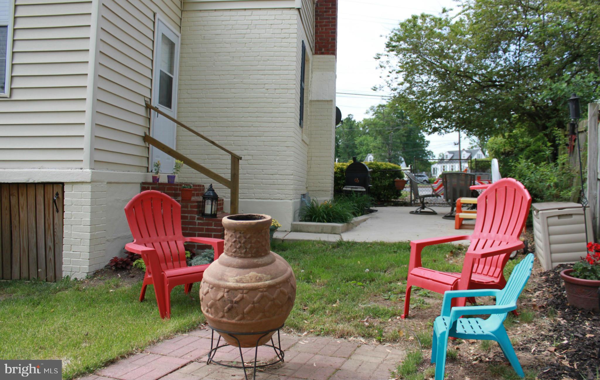 6922 Annapolis Road New Carrollton, MD 20784 - Photo 18 of 24 Side yard