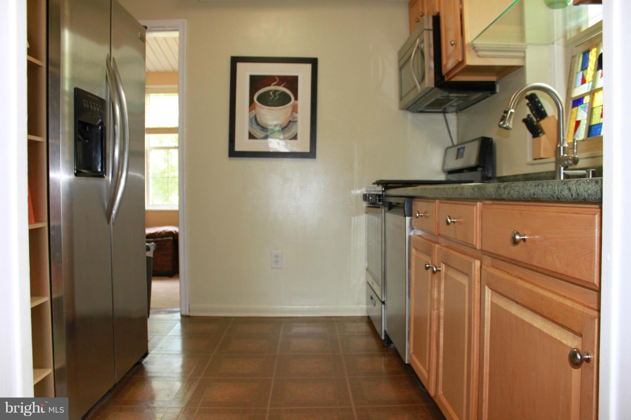 6922 Annapolis Road New Carrollton, MD 20784 - Photo 7 of 24 Kitchen