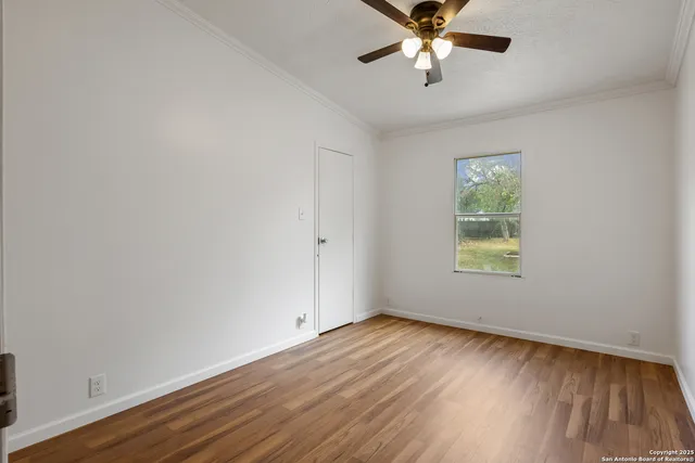 $1,600 | 415 County Road 3822, San Antonio, TX 78253