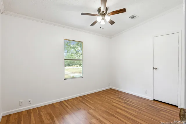 $1,600 | 415 County Road 3822, San Antonio, TX 78253