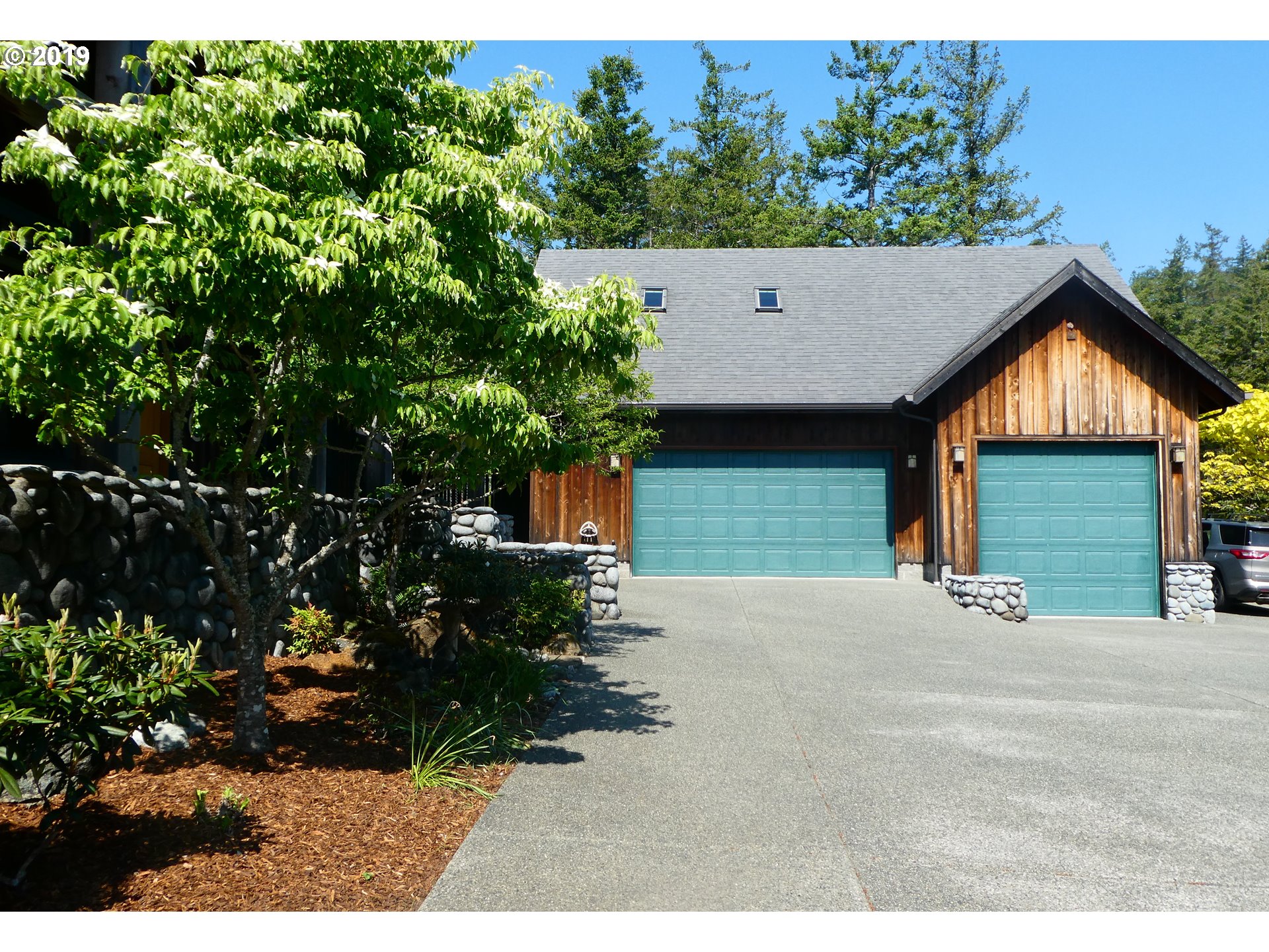 95751 Quail Mountain Road Gold Beach, OR 97444 - Photo 22 of 32