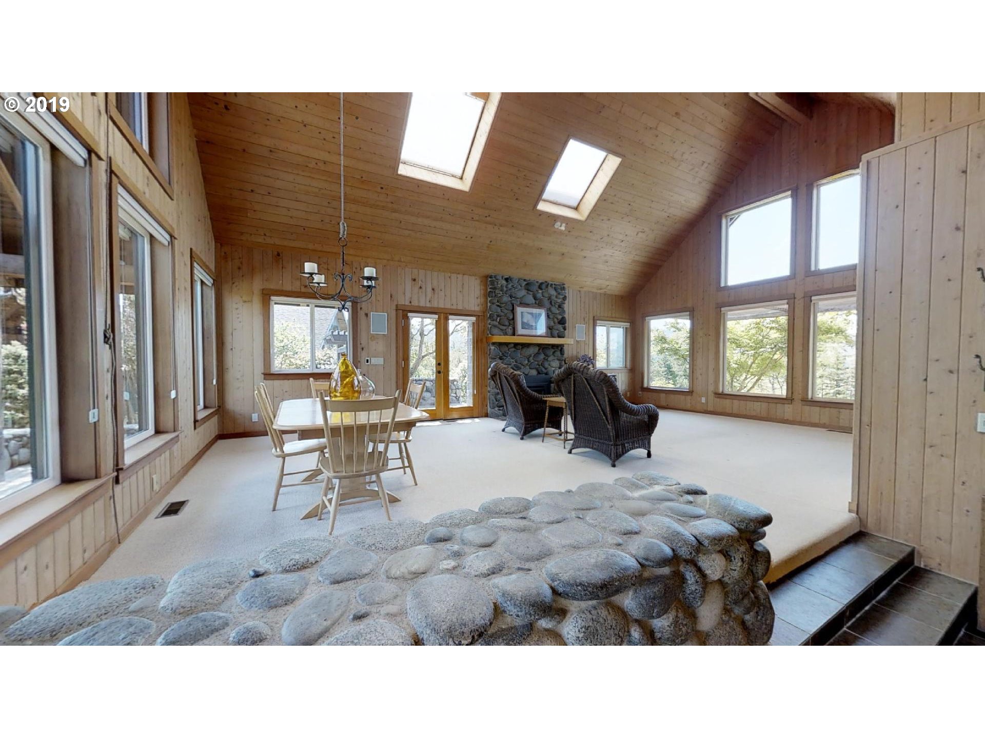 95751 Quail Mountain Road Gold Beach, OR 97444 - Photo 4 of 32