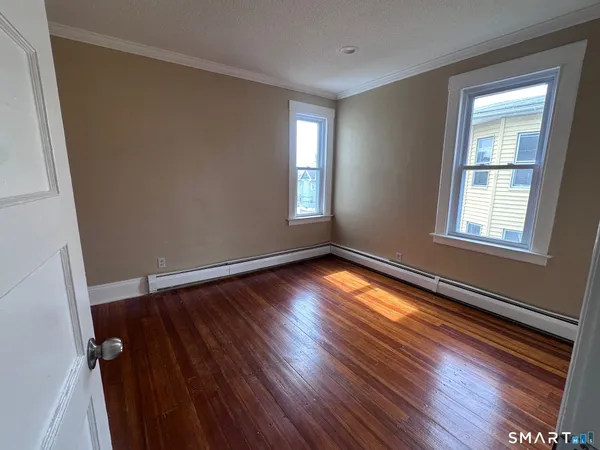 $1,700 | 22-24 Bushnell Street, Hartford, CT 06114