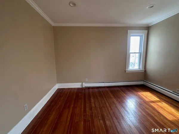 $1,700 | 22-24 Bushnell Street, Hartford, CT 06114