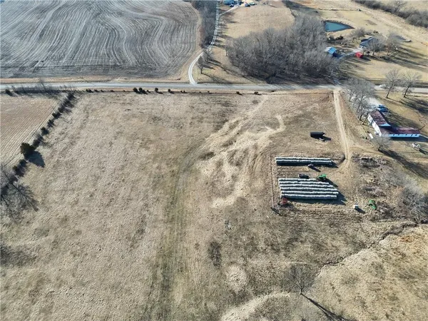 $260,000 | Xx Northeast Xx Ne V Highway, Warrensburg, MO 64093