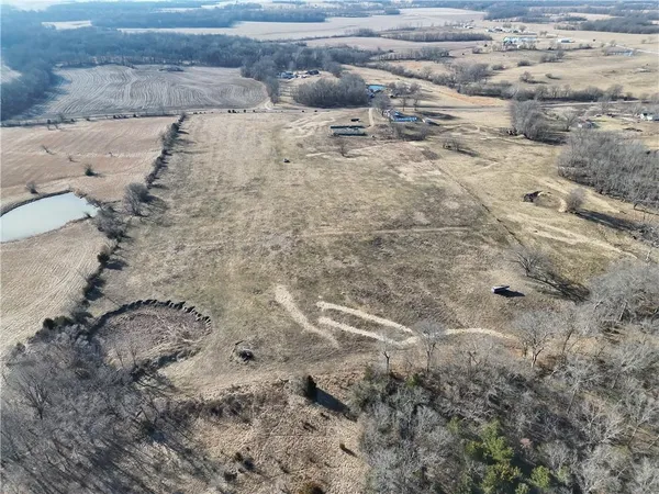 $260,000 | Xx Northeast Xx Ne V Highway, Warrensburg, MO 64093