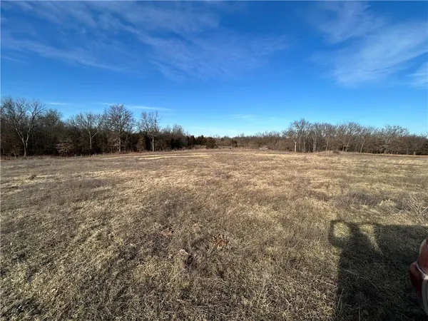 $260,000 | Xx Northeast Xx Ne V Highway, Warrensburg, MO 64093