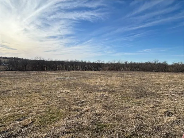 $260,000 | Xx Northeast Xx Ne V Highway, Warrensburg, MO 64093