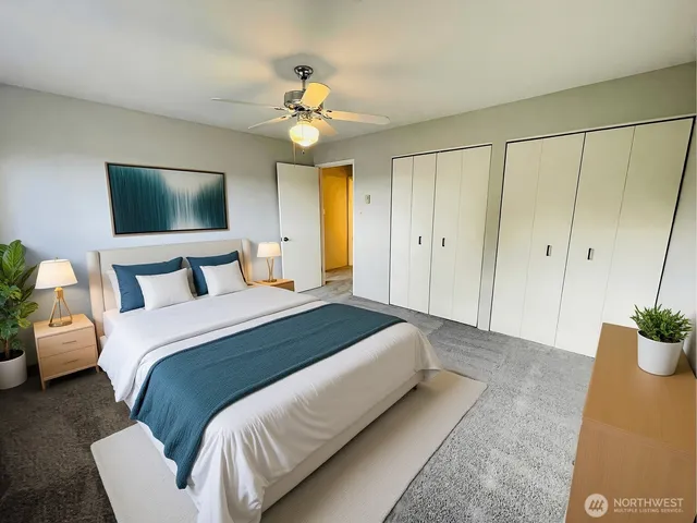 $4,095 | 3927 1st Avenue Northeast, Unit 31, Seattle, WA 98105