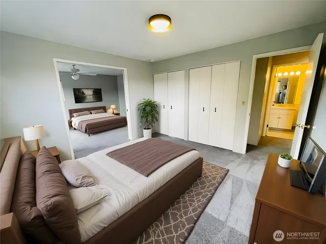 $4,095 | 3927 1st Avenue Northeast, Unit 31, Seattle, WA 98105