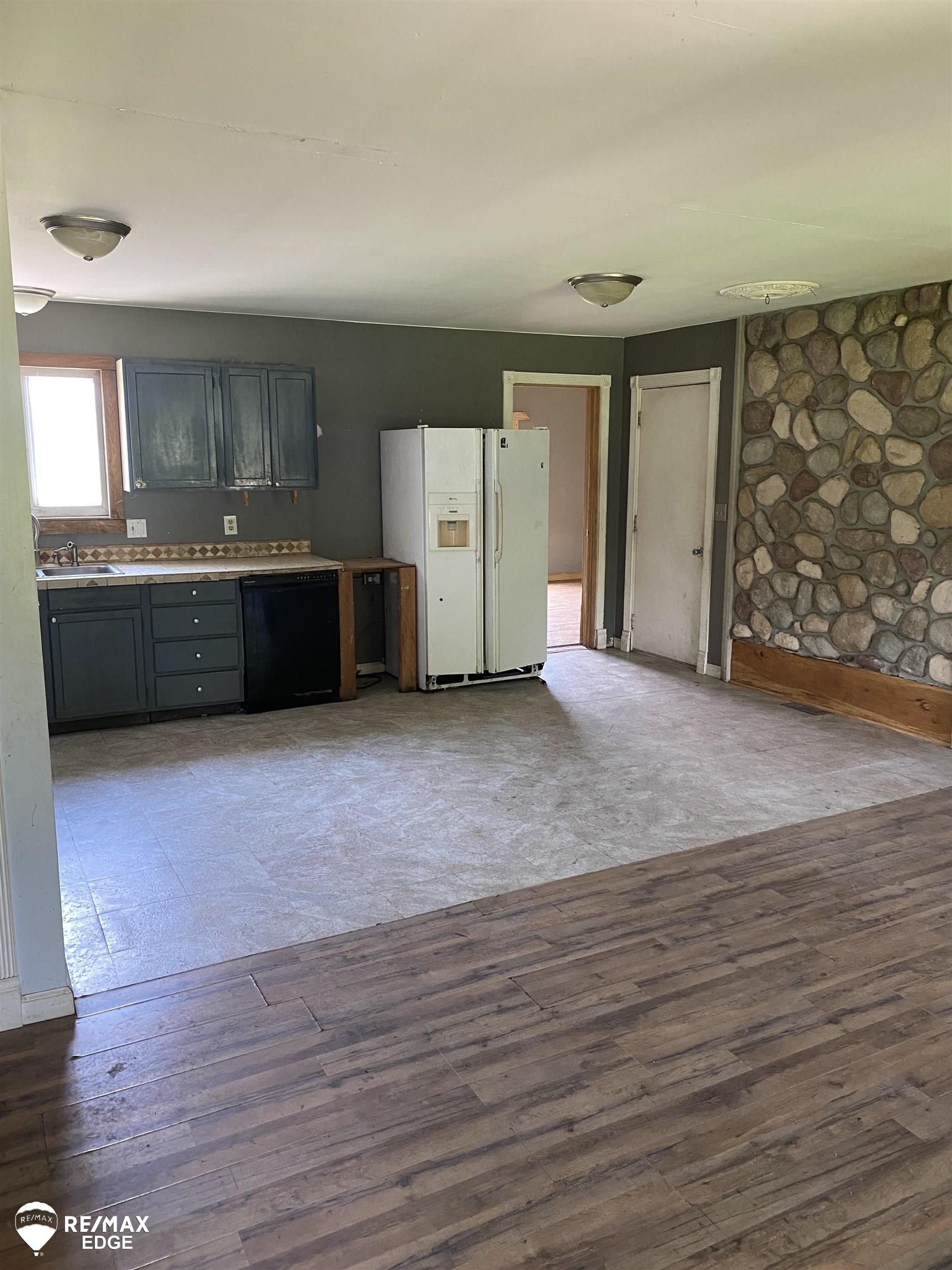 6241 Oliver Road Fostoria, MI 48435 - Photo 11 of 39