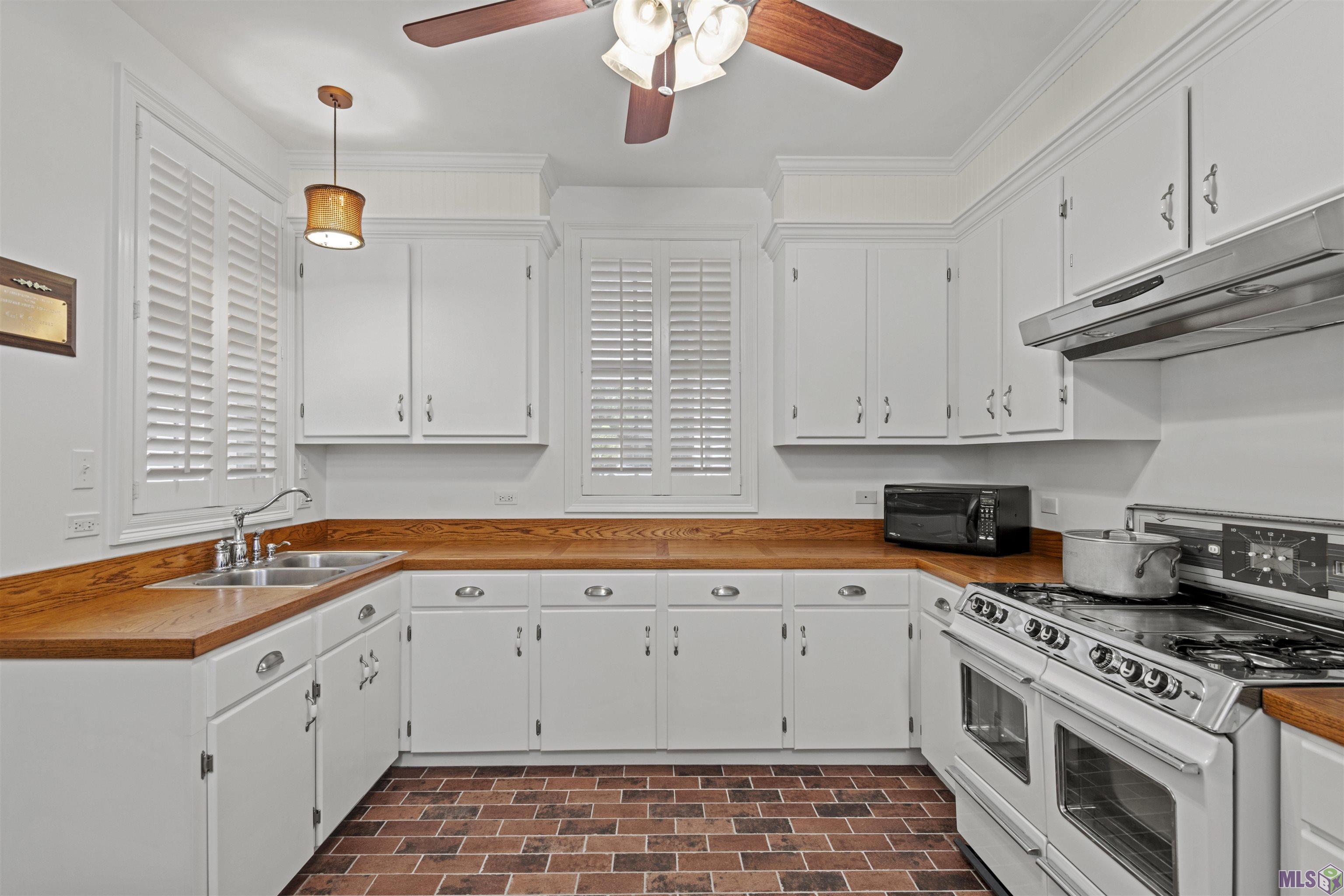 631 Verret Street Houma, LA 70360 - Photo 27 of 38 Detached apartment Kitchen