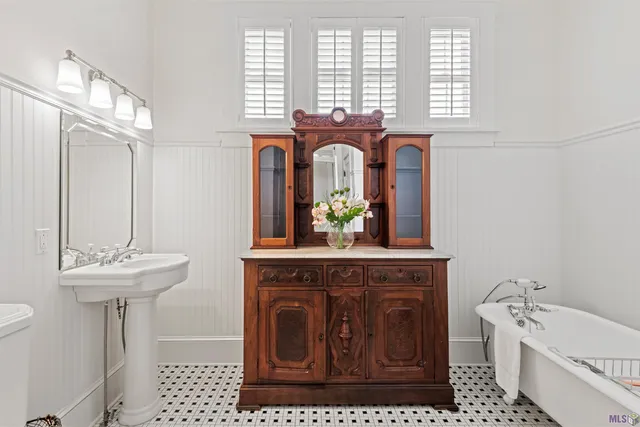 $699,000 | 631 Verret Street, Houma, LA 70360