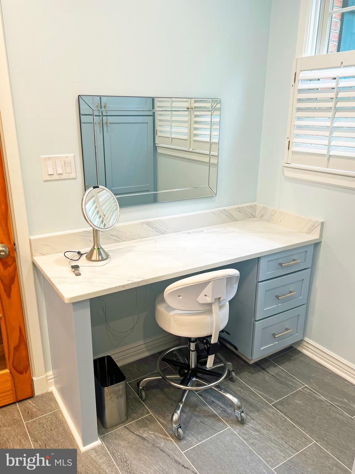 52 Reef Court Montross, VA 22520 - Photo 43 of 76 Makeup/vanity table