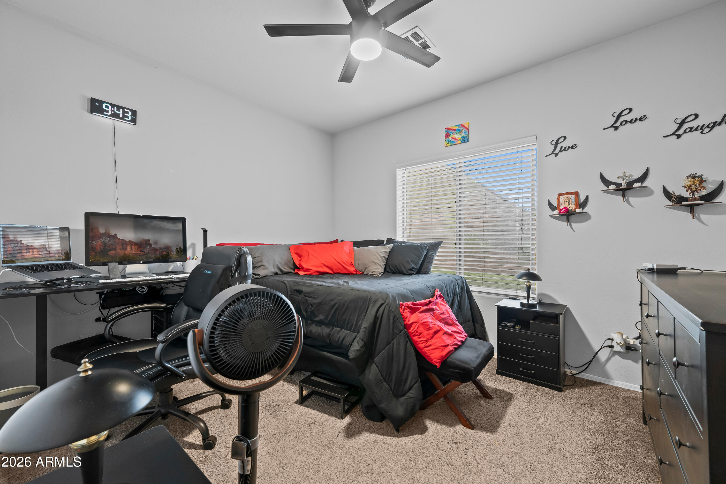 2011 West Branham Lane Phoenix, AZ 85041 - Photo 15 of 42 DSC_2533