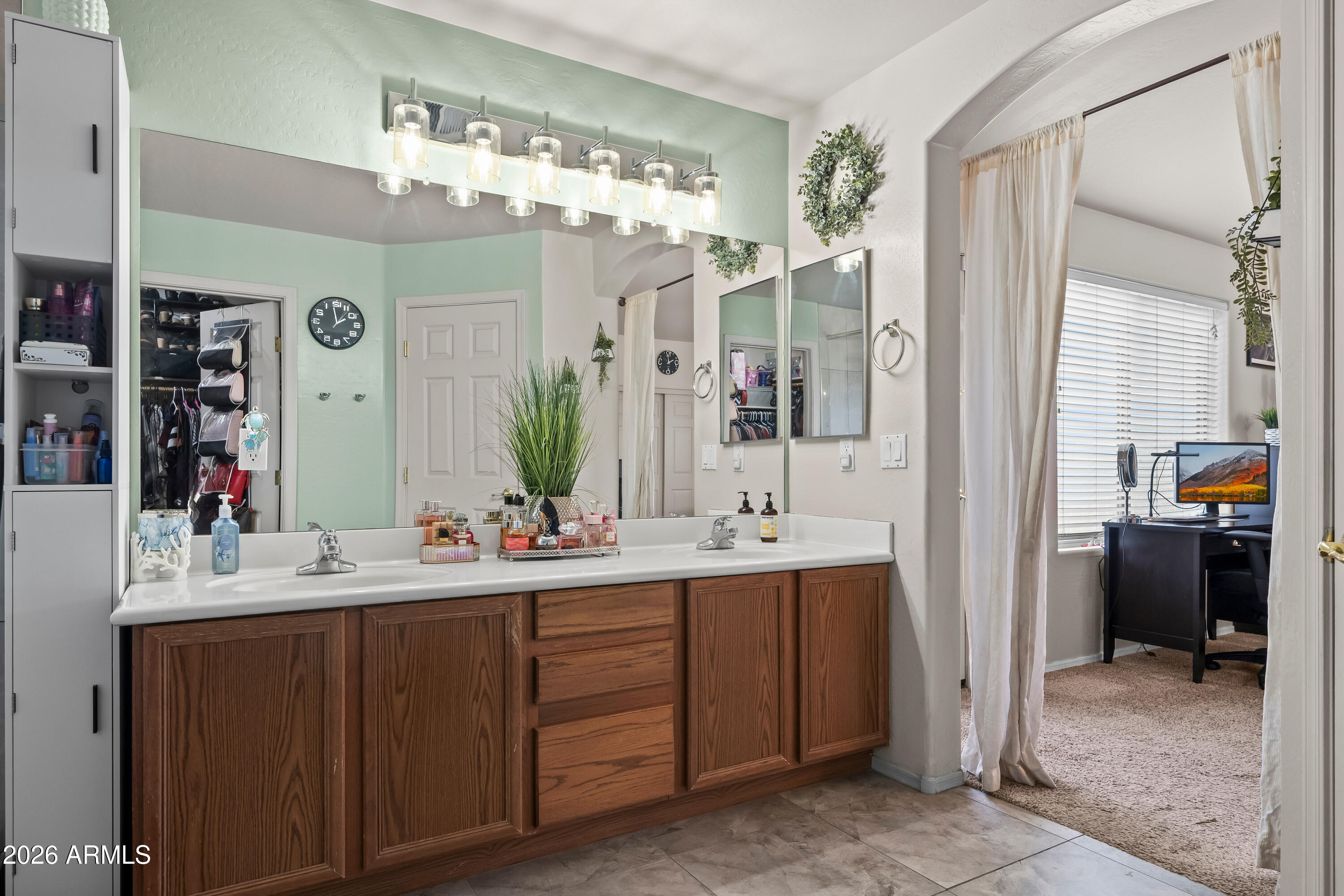 2011 West Branham Lane Phoenix, AZ 85041 - Photo 24 of 42 DSC_2677