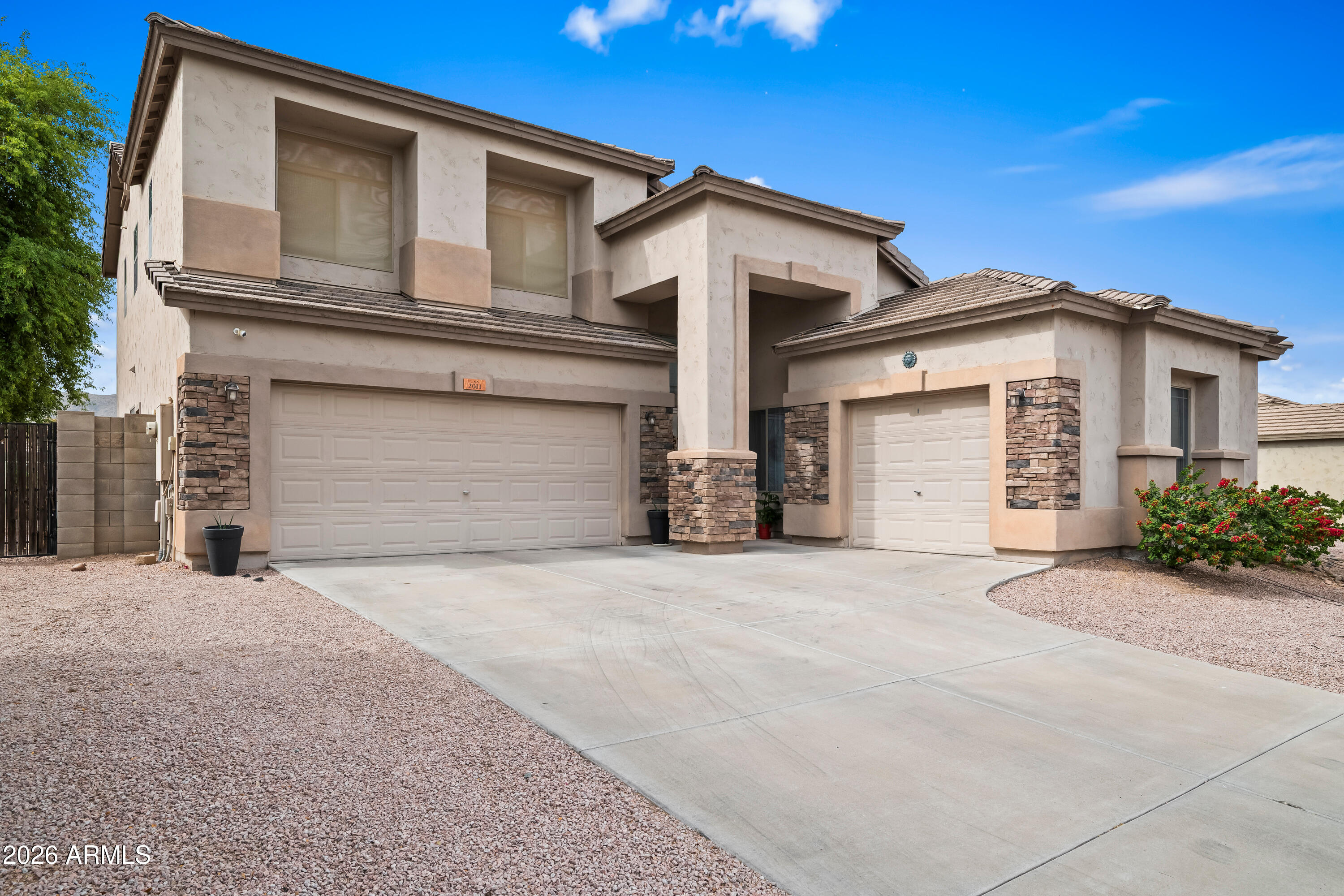 2011 West Branham Lane Phoenix, AZ 85041 - Photo 39 of 42 DSC_2528