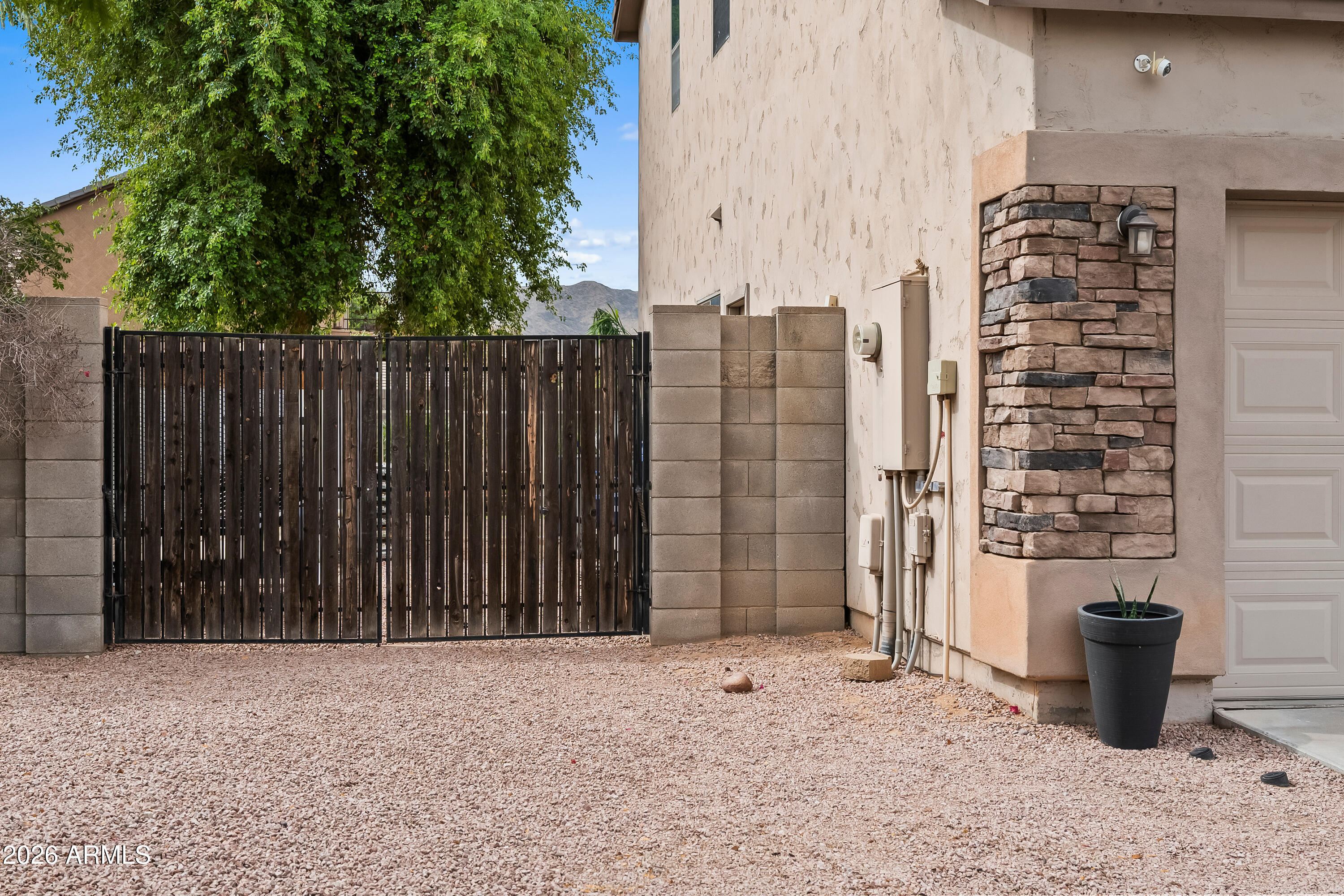 2011 West Branham Lane Phoenix, AZ 85041 - Photo 40 of 42 DSC_2525