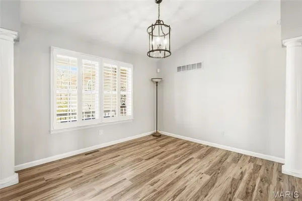 $700,000 | 22146 Glen Ellen Lane, Warrenton, MO 63383