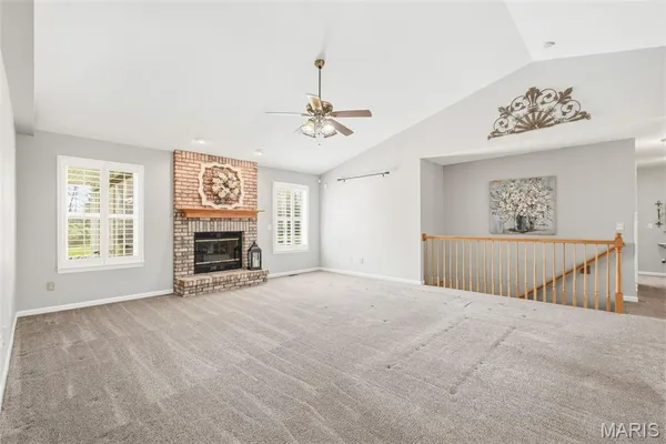 $700,000 | 22146 Glen Ellen Lane, Warrenton, MO 63383