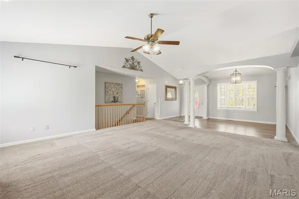 $700,000 | 22146 Glen Ellen Lane, Warrenton, MO 63383