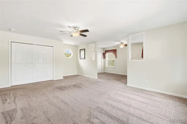 $700,000 | 22146 Glen Ellen Lane, Warrenton, MO 63383