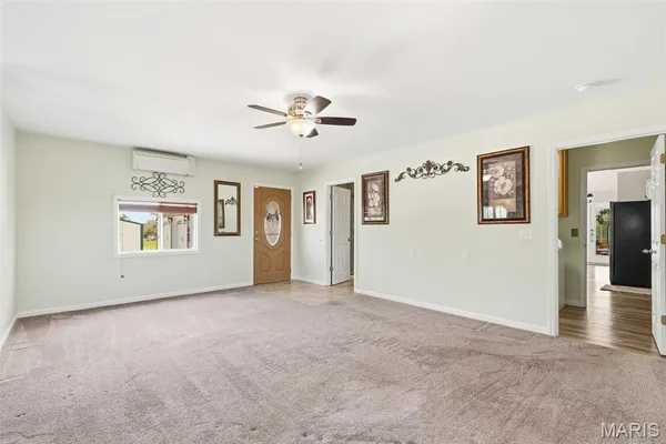 $700,000 | 22146 Glen Ellen Lane, Warrenton, MO 63383